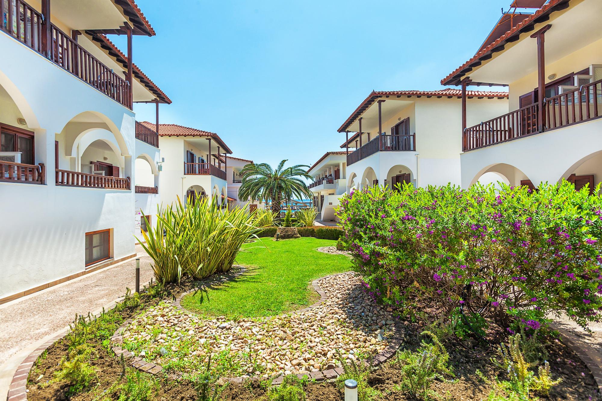 Xenios Possidi Paradise Hotel Exterior foto
